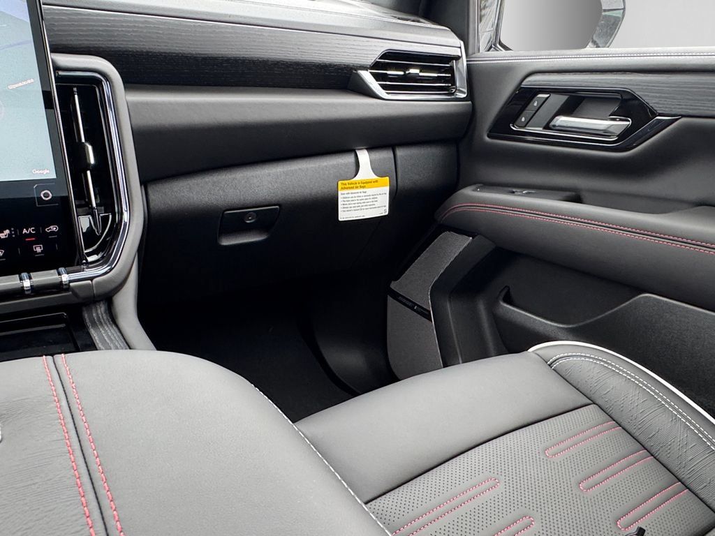 New 2026 GMC Yukon XL AT4 Ultimate AWD/4WD image 18