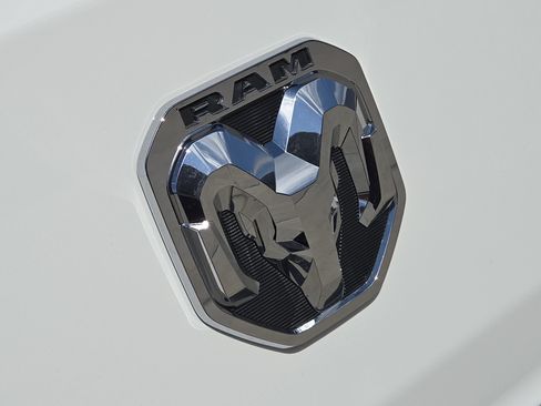 New 2026 RAM ProMaster 2500 w/ Convenience Group FWD image 9