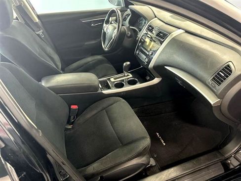 Used 2014 Nissan Altima 2.5 S w/ Display Audio Package image 38