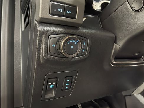 Used 2019 Ford F150 Raptor w/ Equipment Group 802A Luxury image 19