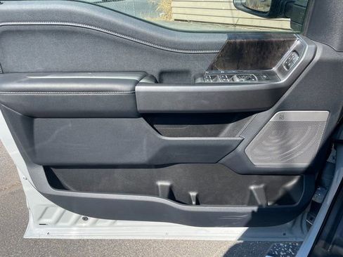 New 2025 Ford F350 Lariat w/ Chrome Package image 25