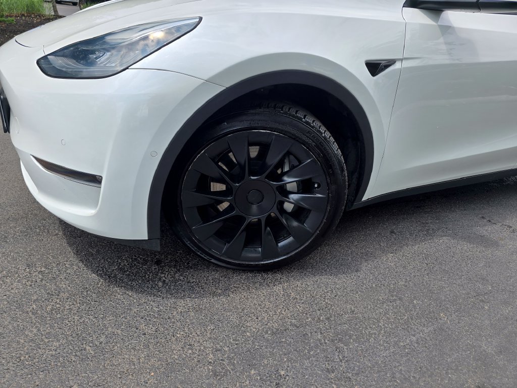 Used 2021 Tesla Model Y Long Range AWD/4WD image 2