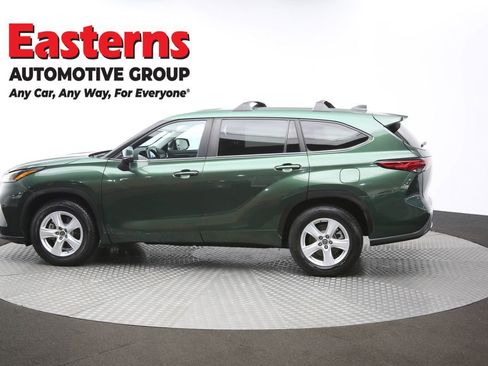 Used 2023 Toyota Highlander LE image 63