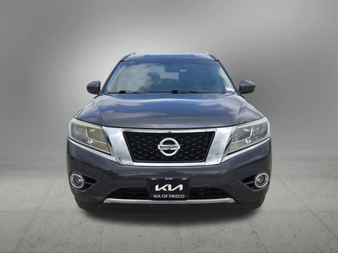 Used 2014 Nissan Pathfinder SL w/ Cargo Package FWD image 9