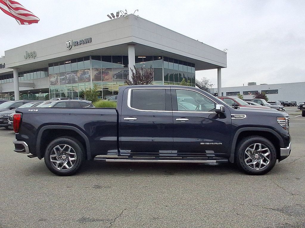 Used 2024 GMC Sierra 1500 SLT w/ SLT Convenience Package AWD/4WD image 32