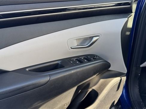 Used 2023 Hyundai Tucson SE image 18