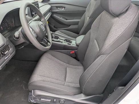 New 2025 Honda Accord SE image 4