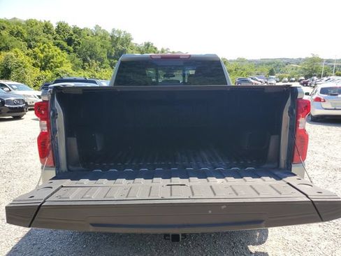 Used 2025 Chevrolet Silverado 1500 LT w/ Convenience Package II AWD/4WD image 9