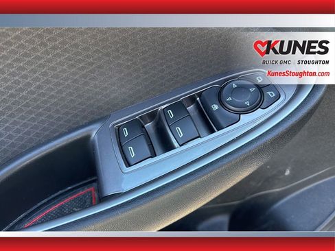 Used 2022 Chevrolet Malibu RS image 19