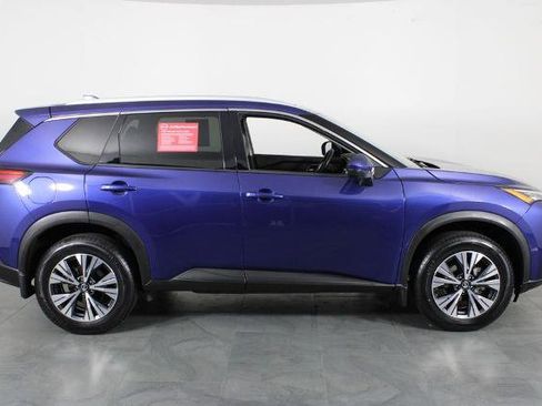 Certified 2021 Nissan Rogue SV w/ Premium Package image 15