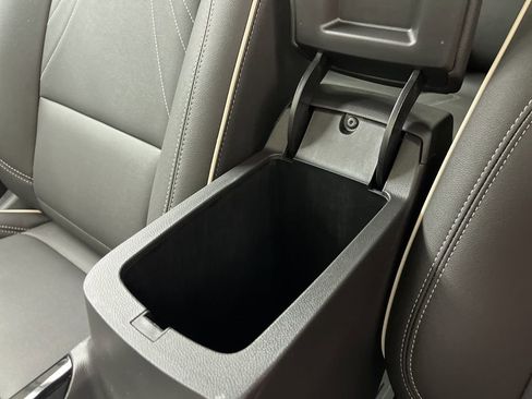 Used 2026 Buick Envista Sport Touring w/ Studio Series image 28