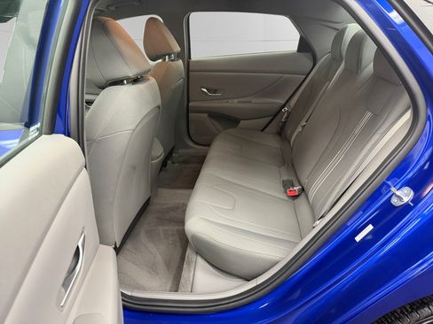 Certified 2023 Hyundai Elantra SEL w/ Convenience Package FWD image 13