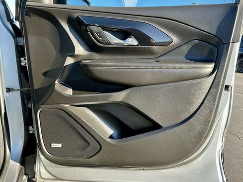 Used 2024 GMC Terrain AT4 w/ Infotainment Package II image 22