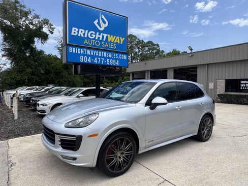 Used 2018 Porsche Cayenne GTS AWD/4WD image 1