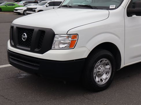 Used 2021 Nissan NV 2500 SV w/ Back Door Glass Package RWD image 7