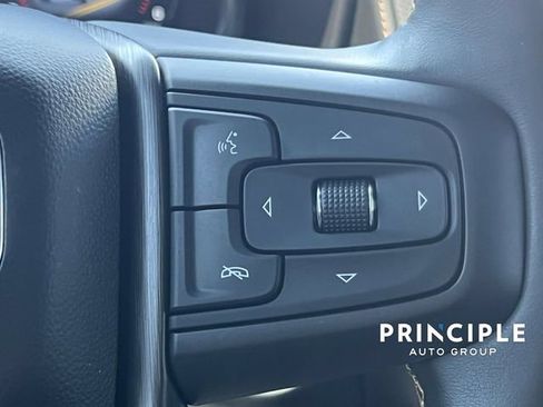 Used 2024 GMC Yukon AT4 w/ Technology Package AWD/4WD image 22