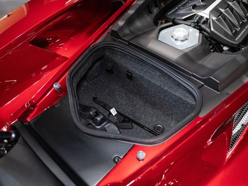 Used 2018 Ford GT image 11