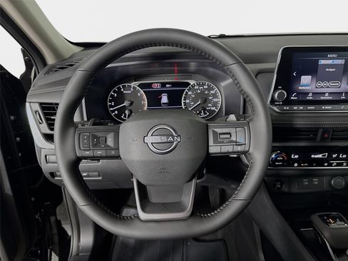 New 2026 Nissan Rogue SV FWD image 12