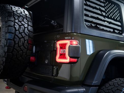Used 2020 Jeep Wrangler Unlimited Rubicon w/ Quick Order Package 28Y Recon AWD/4WD image 12