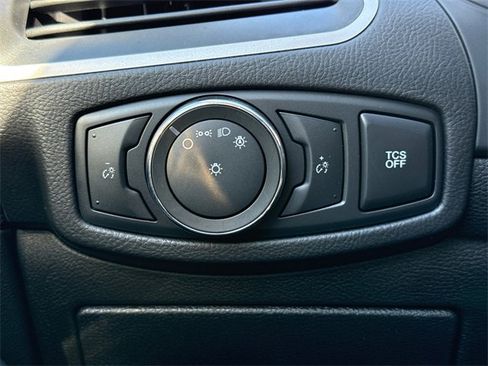 Used 2022 Ford Edge SEL w/ Sport Appearance Package image 36