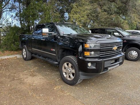 Used 2018 Chevrolet Silverado 2500 LTZ w/ Duramax Plus Package image 7
