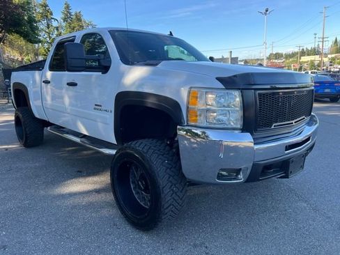 Used 2008 Chevrolet Silverado 2500 LT w/ 1LT Convenience Package AWD/4WD image 6