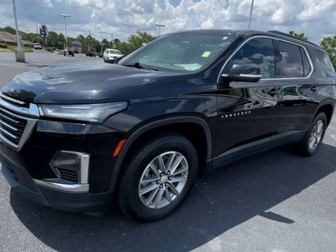 Used 2022 Chevrolet Traverse LT FWD image 4
