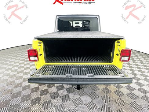 Used 2023 Jeep Gladiator Rubicon image 30