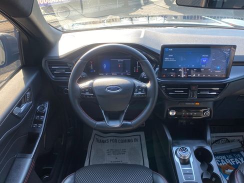 Used 2024 Ford Escape ST-Line w/ Tech Pack #1 AWD/4WD image 19