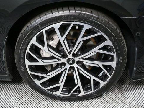 Used 2022 Audi A8 L 3.0T image 40