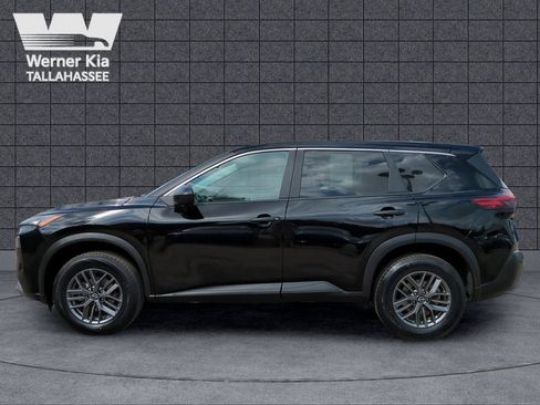 Used 2023 Nissan Rogue S image 8