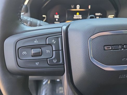 Used 2024 GMC Yukon XL Denali Ultimate AWD/4WD image 20