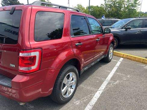 Used 2012 Ford Escape XLT AWD/4WD image 4