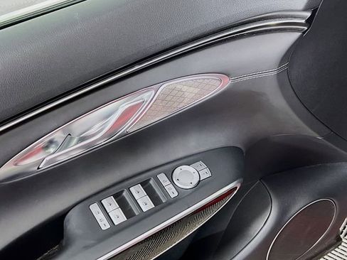 Used 2022 Genesis GV70 2.5T image 17