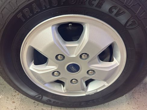 Used 2018 Ford Transit 350 XLT RWD image 32