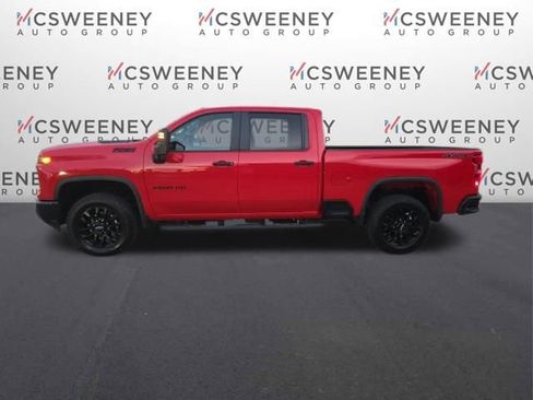 Used 2025 Chevrolet Silverado 2500 Custom w/ Custom Value Package image 4