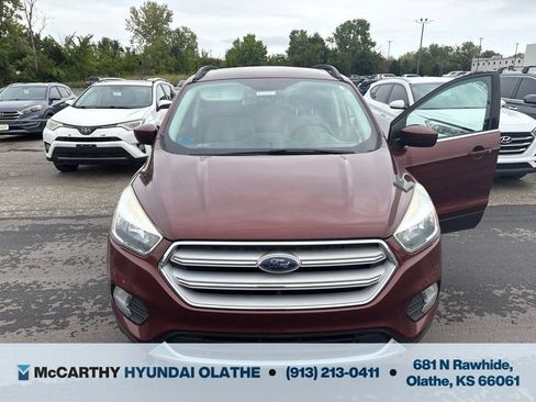 Used 2018 Ford Escape SE w/ SE Sync 3 Package FWD image 8