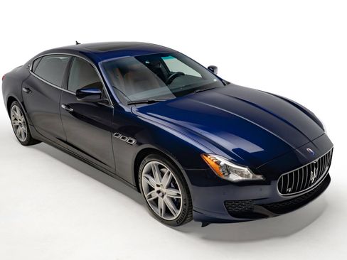 Used 2015 Maserati Quattroporte S Q4 AWD/4WD image 6