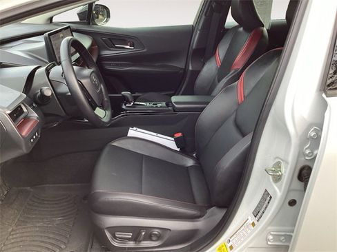 Certified 2024 Toyota Prius Prime image 9