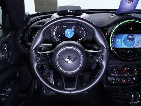 Used 2022 MINI Cooper Clubman S image 17