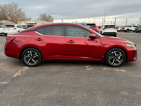 Used 2024 Nissan Sentra SV image 7