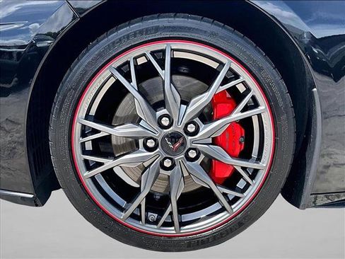 Used 2023 Chevrolet Corvette Stingray Preferred Cpe w/ Z51 Performance Package RWD image 10