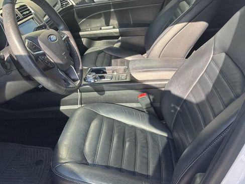 Used 2017 Ford Fusion Energi SE FWD image 9