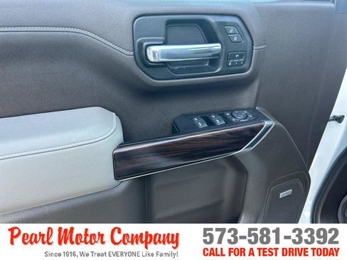 Used 2021 GMC Sierra 1500 SLT w/ SLT Premium Plus Package AWD/4WD image 9