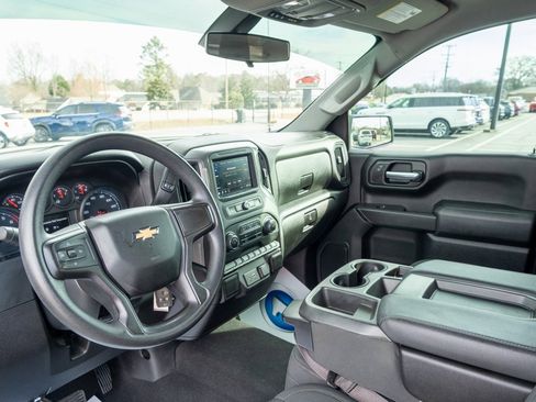 Used 2021 Chevrolet Silverado 1500 Custom image 5