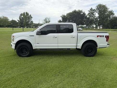 Used 2017 Ford F150 XLT w/ Equipment Group 301A Mid AWD/4WD image 8