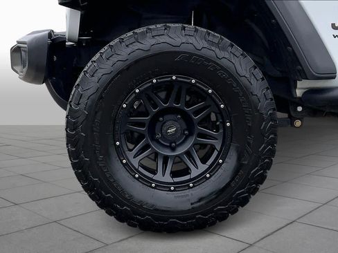 Used 2020 Jeep Wrangler Unlimited Rubicon image 10