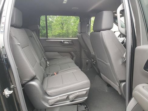 New 2026 Chevrolet Suburban LS AWD/4WD image 19