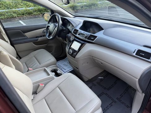Used 2016 Honda Odyssey EX-L image 16