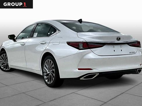 Used 2024 Lexus ES 350 w/ Luxury Package image 4